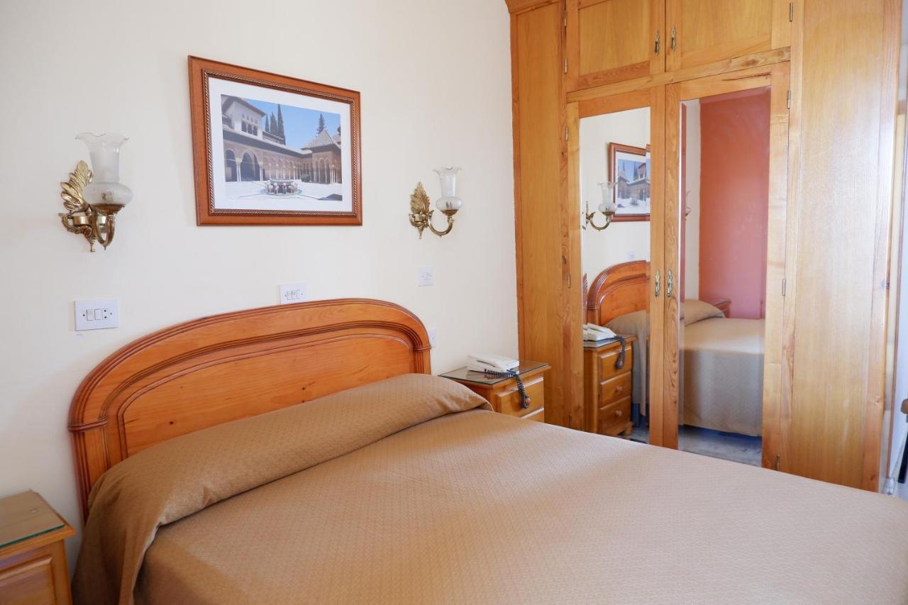 Hotel Central Lanjarón Extérieur photo